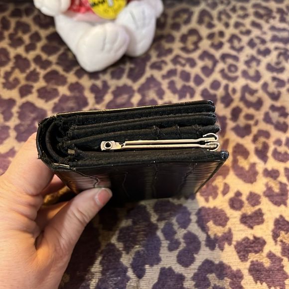 Brighton Black Leather Wallet - Picture 6 of 10
